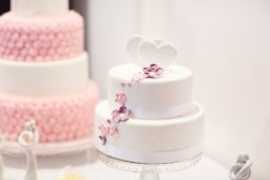 Baka din egen bröllopstårta